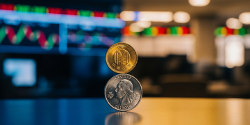 美元漲跌互見 市場聚焦日銀與聯準會關鍵利率決策