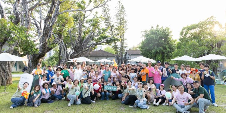 百年科研品牌嘉康利《嘉人野餐趣》綻放年輕活力 全新「蛋白多多飲」輕盈上市