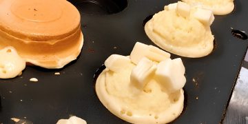 中壢大仁街現點現烤車輪餅走紅中原大學  外婆客家菜脯成招牌