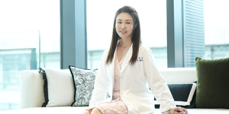 暑假高溫私密處悶熱、有異味怎麼辦？婦產科醫師解析常見成因與照護建議