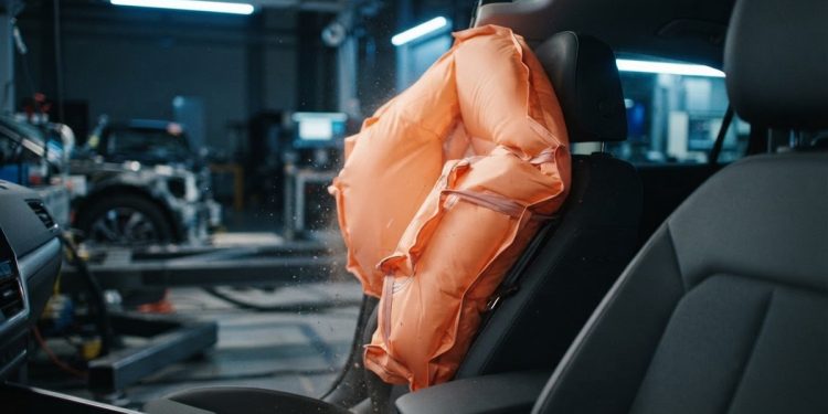 歐盟新車強制配備中央氣囊 美國市場安全性落後歐洲
