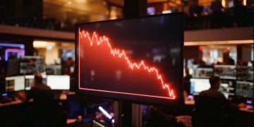 AI熱潮退燒市場震盪 Wall Street示警、台韓股指重挫