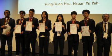 物理界世界盃！台灣5高中生全英語激辯勇奪第39屆IYPT國際賽銀牌