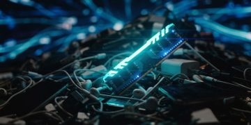 AI 需求推升記憶體價格 消費性電子產品恐持續漲價至 2030 年