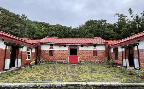 新埔打鐵坑美食旅遊新提案 走進百年老宅嚐新竹傳統客家菜 順遊果園、農場與歷史景點