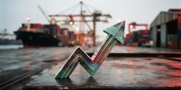 越南前7月貿易逆差達203億美元 副總理指示多部會搶救出口