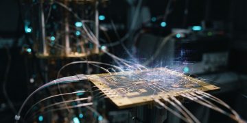 量子電腦安全新隱憂：讀取電路易遭側信道攻擊