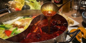 老沙茶麻辣鴛鴦鍋上市！香麻不膩口「連湯都能喝得下去」
