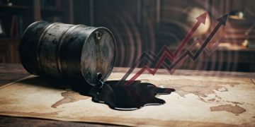 中東衝突推升油價破百美元 經濟學家憂燃油短缺衝擊通膨