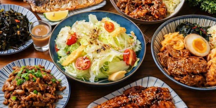 太平區人氣平價便當：炙燒雞腿丼飯少油不膩 清爽又有飽足感