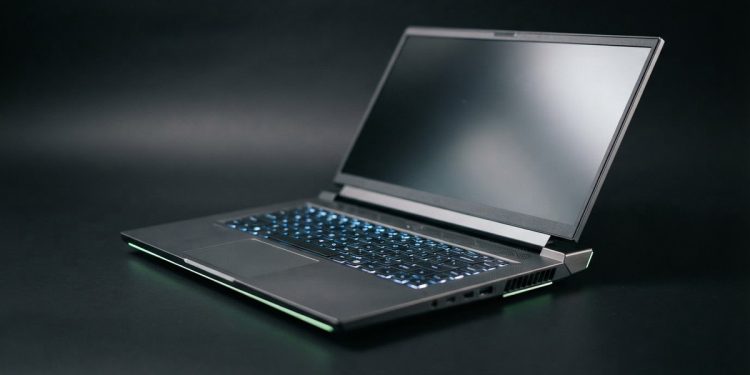 微星Cyborg 15 Max電競筆電登陸印度市場 強調AI效能與輕薄