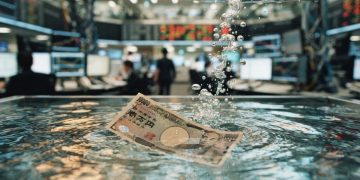 日圓飆漲重回155關卡 美股止跌反彈道瓊漲逾1%