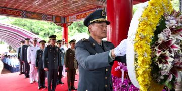 國軍高雄忠靈塔秋祭 劉暐欣中將主祭緬懷忠烈英靈