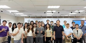 最懂台灣電商賣家的網拍美編軟體 耀鏡AI打造量身訂做的電商製圖解決方案