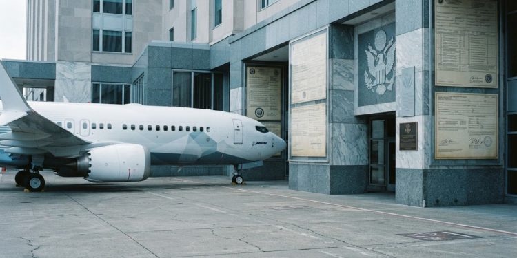 波音737MAX軟體問題無安全疑慮 美國運輸部長：不需停飛