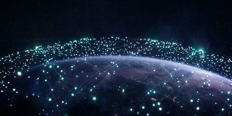低軌道衛星激增恐癱瘓太空 逾3萬物體環繞地球釀撞擊危機